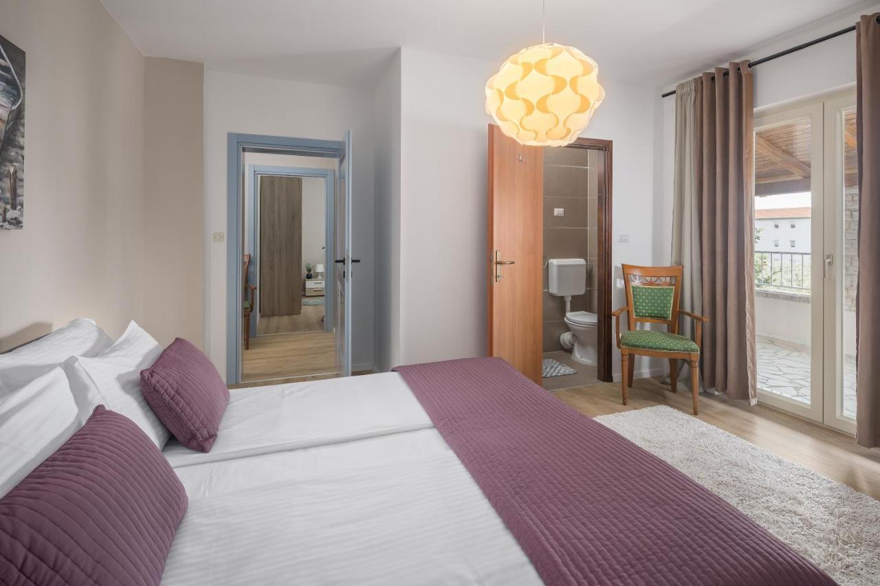 Family Vacation Villa Žbandaj 外观 照片