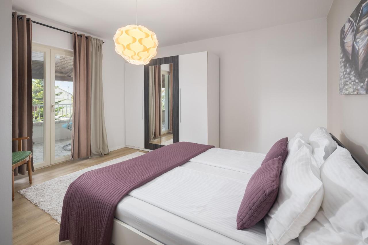 Family Vacation Villa Žbandaj 外观 照片