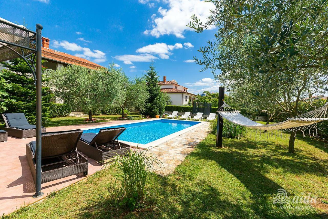 Family Vacation Villa Žbandaj 外观 照片